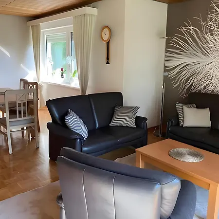 Wartehof * Bad Emstal